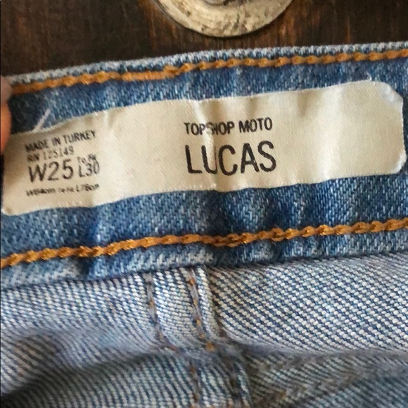 Top shop women’s jeans BACK TO SCHOOL - Picture 2 of 4